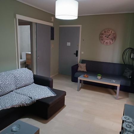 Comfortable Beachfront Apartment Loutráki Extérieur photo