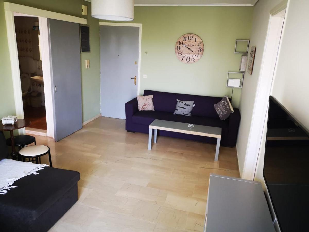 Comfortable Beachfront Apartment Loutráki Extérieur photo