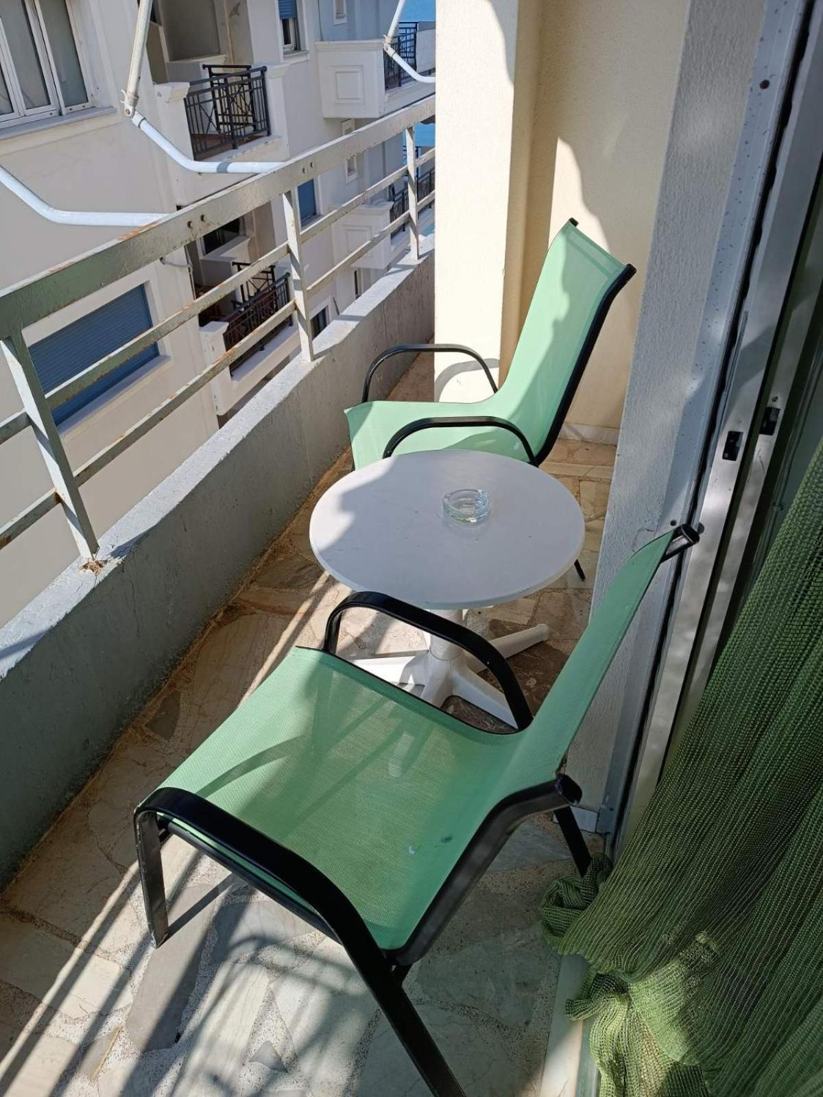 Comfortable Beachfront Apartment Loutráki Extérieur photo