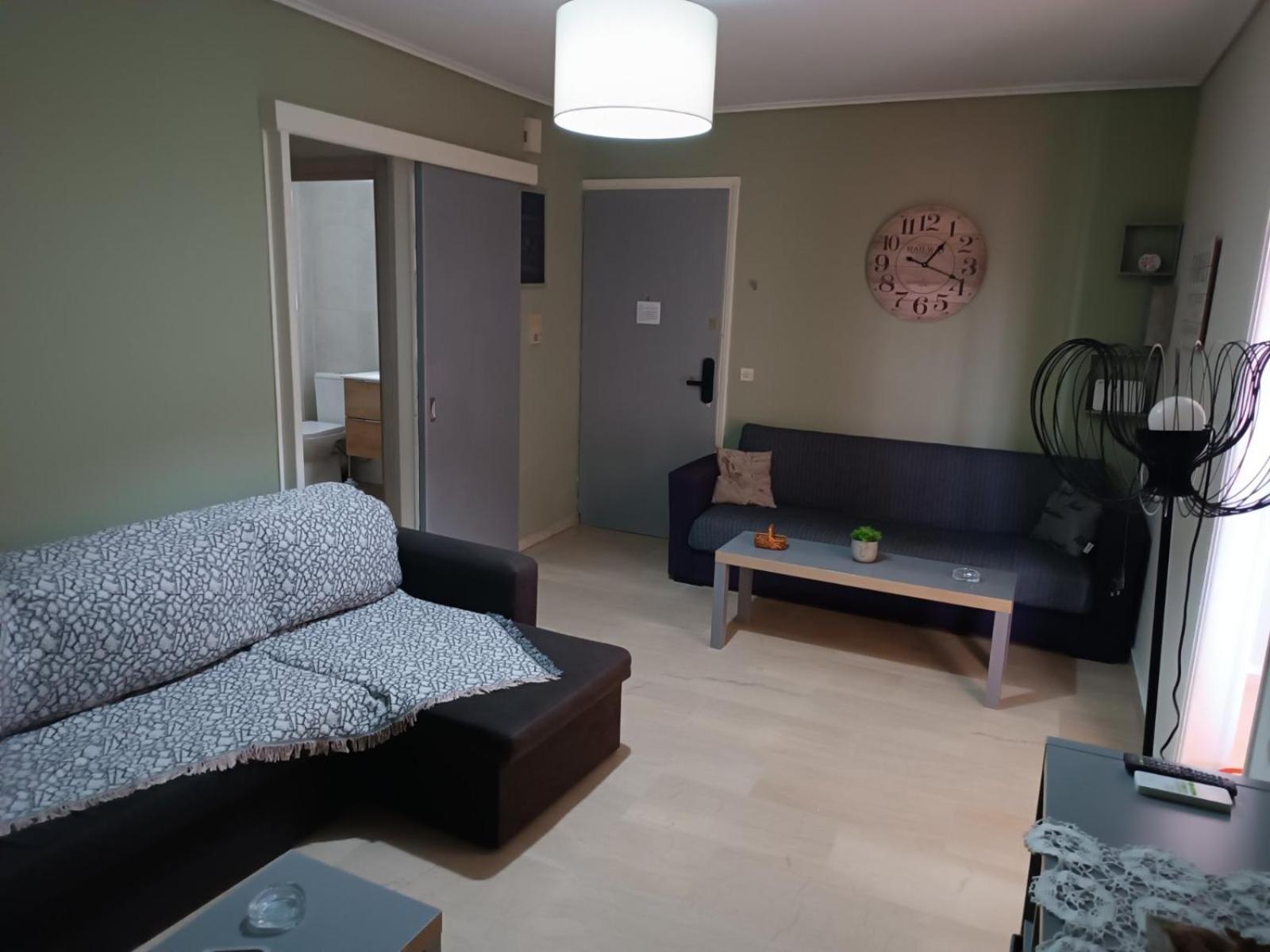 Comfortable Beachfront Apartment Loutráki Extérieur photo